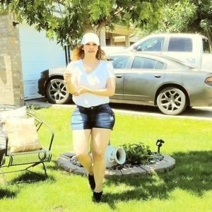 Meet your Posher, Tania